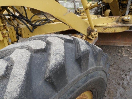 รถเกรดรุ่นยอดนิยม 12G #61M10225 รถเกรดนำเข้าจากอเมริกา พร้อม Scarify ติดต่อ ใหม่ 061-4194022