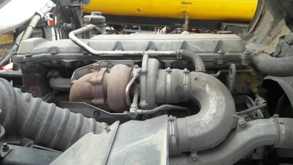 สิบล้อ FG1J212ปี50บรรทุกน้ำมัน 20,000ลิต ช่วงยาวตัวรถ 7.50ม สภาพดีสวยเดิมๆพร้อมใช้งาน ท่ะเบียนพร้อมโอน