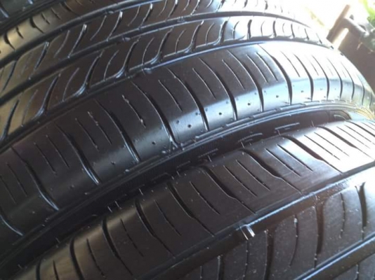 ยางDUNLOP 205 55R16 ปี2015 สภาพสวยมากๆไร้ที่ติ ดอกเยอะมากๆ90\% ไม่มีปะ