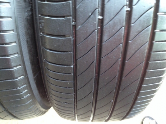 ยางMICHELIN 215 60R16 ปี2014 สภาพสวยดอกเยอะคุ้มสุดๆ