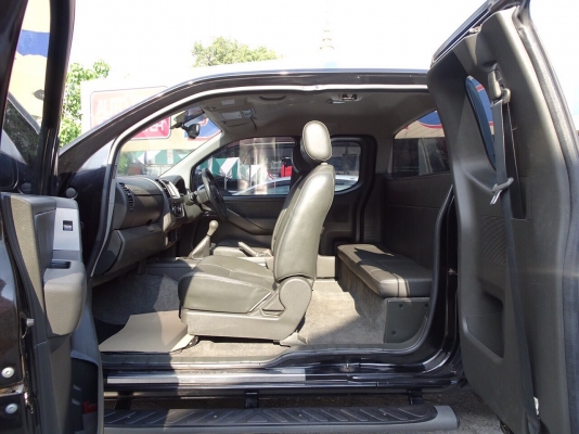 NISSAN NAVARA 2.5 CARIBRE LE ปี 2014 โทร 098-919-0195 ดาว ออโต้เบสท์
