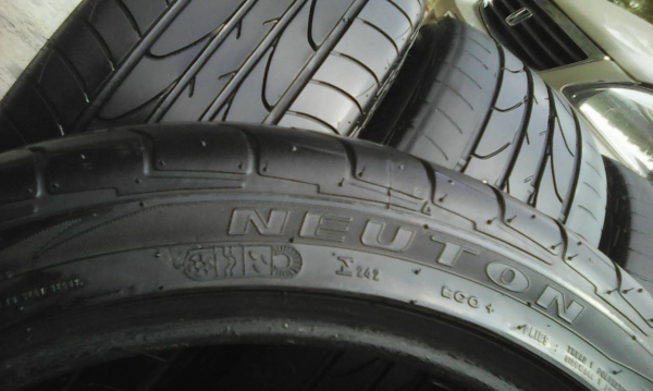 205/45R17 NEUTON NT5000 ชุด 4 เส้น tel.081-427-3941 ไอดีไลน์ autobot107 205/45R17 NEUTON NT5000 ชุด 4 เส้น tel.081-427-3941 ไอดีไลน์ autobot107