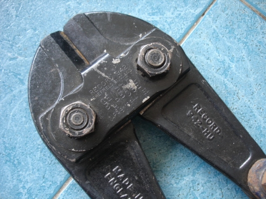 กรรไกรตัดเหล็กเส้น Record 942 made in England กรรไกรตัดเหล็กเส้น Record 942 made in England