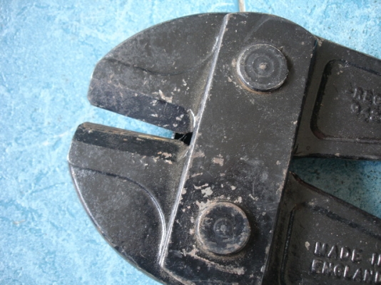 กรรไกรตัดเหล็กเส้น Record 942 made in England กรรไกรตัดเหล็กเส้น Record 942 made in England