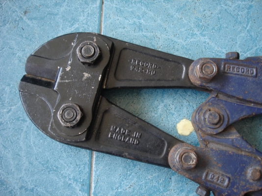 กรรไกรตัดเหล็กเส้น Record 942 made in England กรรไกรตัดเหล็กเส้น Record 942 made in England
