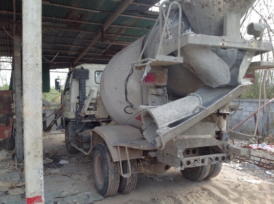 รถโม่ปูนเก่า ISUZU 195  HP  2.5 คิว ขอบคุณนายช่างจากเลย