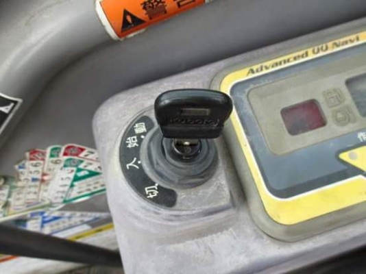 ขายรถขุด KUBOTA  RX-303 เก่านอกแท้ๆ มีเอกสารใบอินวอย  รถไม่เคยใช้งานในไทย สนใจติดต่อ : 099-907-9273 กิ๊ฟค่ะ