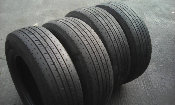215/70R15 BRIDGESTONE DURAVIS R611 ชุด 4 เส้น tel.081-427-3941 ไิอดีไลน์ autobot107 215/70R15 BRIDGESTONE DURAVIS R611 ชุด 4 เส้น tel.081-427-3941 ไิอดีไลน์ autobot107