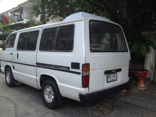 ขายรถตู้ TOYATA HAICE เครื่่อง 2 L เดิมๆ รถใช้เรือนจำ   ปกติทุกระบบ