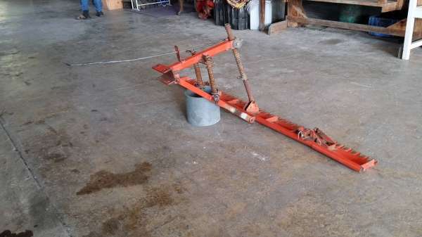 นำเข้าจากญี่ปุ่น คาดเกลี่ยดินติดรถไถ เก่าญี่ปุ่น สภาพดี ไม่เคยใช้งานในไทย