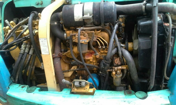 ขายด่วน  Kumatsu pc30-7 ตู้แอร์ ขายด่วนลดเหลือ 350,000