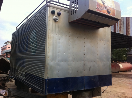 ตู้เย็นสแตนเลส พร้อมเครื่องทำความเย็น เสียบไฟฟ้า พร้อมใช้ สวยๆ พร้อมใช้ กว้าง 2.10 เมตร ยาว 4.20 เมตร