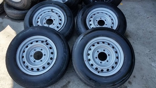 ขายล้อกะทะ15 6รู ยาง 195R15  4 ล้อ4000