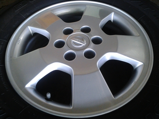 แม็กเดิม นาวาร่า สภาพใหม่ๆ แม็กเดิม นาวาร่า สภาพใหม่ๆ