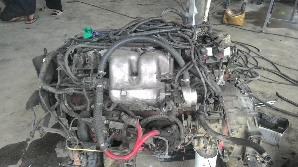 ขายเครื่องยนต์ isuzu 6 HH 1 แปลงเป็น NGV เต็มระบบ 200แรงม้า สนใจติดต่อ061-4124275พีรพงษ์