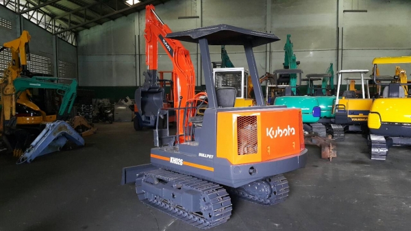 ขาย รถขุด KUBOTA รุ่น KH026 มือสองญี่ปุ่น แทรกเหล็ก สลักแน่น พร้อมใช้งาน มือถือ/LINE ID : 0818753444