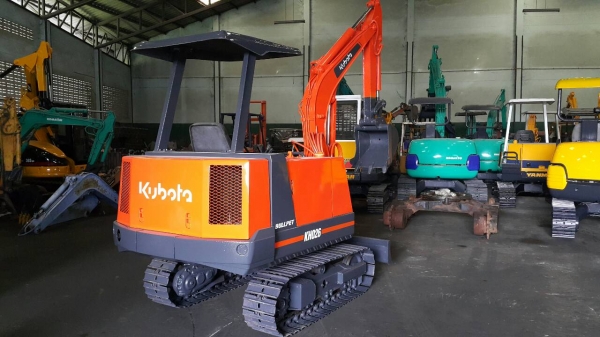 ขาย รถขุด KUBOTA รุ่น KH026 มือสองญี่ปุ่น แทรกเหล็ก สลักแน่น พร้อมใช้งาน มือถือ/LINE ID : 0818753444