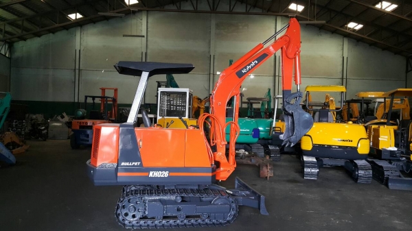 ขาย รถขุด KUBOTA รุ่น KH026 มือสองญี่ปุ่น แทรกเหล็ก สลักแน่น พร้อมใช้งาน มือถือ/LINE ID : 0818753444