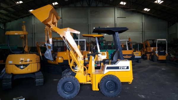 ขาย รถตัก YANMAR รุ่น Y21W มือสองญี่ปุ่น ตักได้ ครึ่งคิว สองเพลา เอวอ่อน เกียร์ทอร์ค มือถือ/LINE ID : 0818753444