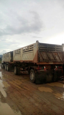 รถมิตซู 10 ล้อดั้ม 270 แรงม้า.  ปี 56.   ( รถวิ่ง 19x,xxx กว่า กม. )  ,  ( ขาย แม่ , ลูก. )    สนใจติดต่อ  081 - 6079515