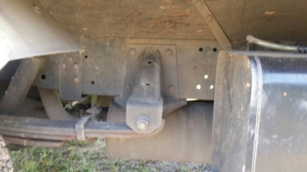 รถอีซูซุ 4 ล้อ รั้ว ( ไม่ดั้ม )  NLR 130 แรงม้า. ปี 51.   ( รถวิ่ง 2xx,xxx กม. )    สนใจติดต่อ  081 - 6079515