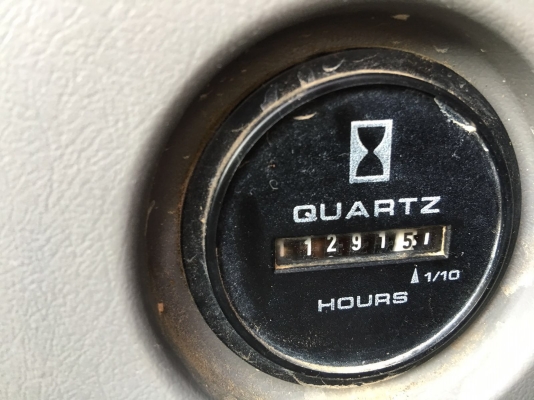 รถแบคโฮ  KOBELCO 200 YN - 09   ,  ( รถทำงาน 11,2xx ชม. )    สนใจติดต่อ  081 - 6079515