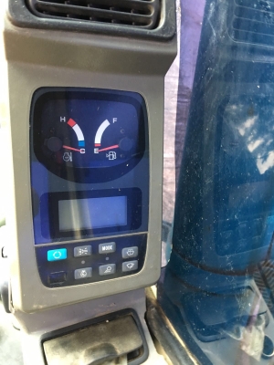 รถแบคโฮ  KOBELCO 200 YN - 09   ,  ( รถทำงาน 11,2xx ชม. )    สนใจติดต่อ  081 - 6079515