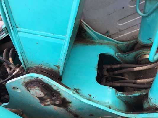 รถแบคโฮ  KOBELCO 200 YN - 09   ,  ( รถทำงาน 11,2xx ชม. )    สนใจติดต่อ  081 - 6079515