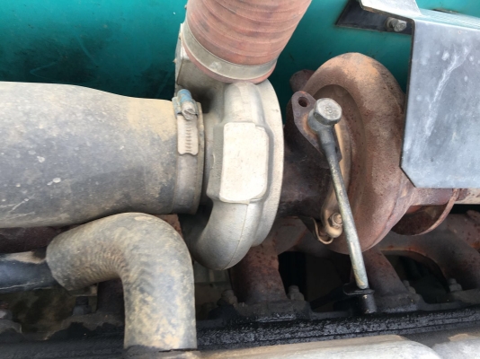 รถแบคโฮ  KOBELCO 200 YN - 09   ,  ( รถทำงาน 11,2xx ชม. )    สนใจติดต่อ  081 - 6079515