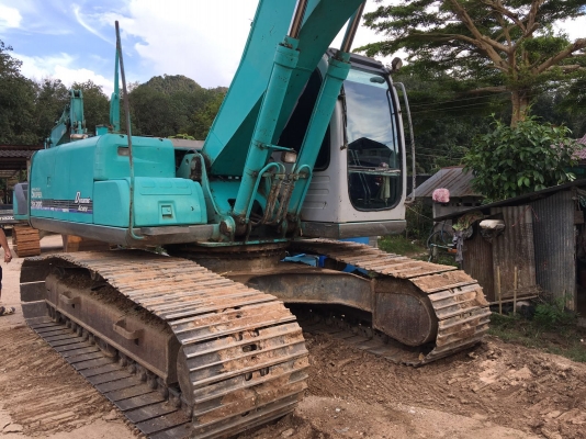 รถแบคโฮ  KOBELCO 200 YN - 09   ,  ( รถทำงาน 11,2xx ชม. )    สนใจติดต่อ  081 - 6079515