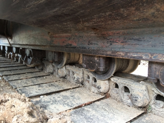 รถแบคโฮ  KOBELCO 200 YN - 09   ,  ( รถทำงาน 11,2xx ชม. )    สนใจติดต่อ  081 - 6079515