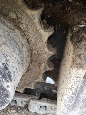 รถแบคโฮ  KOBELCO 200 YN - 09   ,  ( รถทำงาน 11,2xx ชม. )    สนใจติดต่อ  081 - 6079515