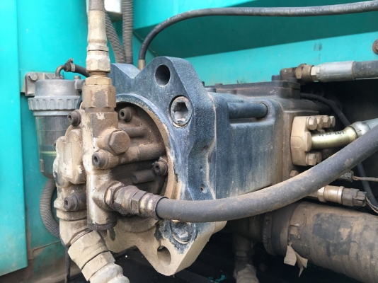 รถแบคโฮ  KOBELCO 200 YN - 09   ,  ( รถทำงาน 11,2xx ชม. )    สนใจติดต่อ  081 - 6079515