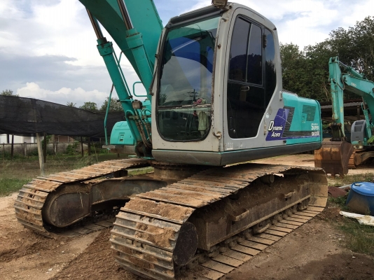 รถแบคโฮ  KOBELCO 200 YN - 09   ,  ( รถทำงาน 11,2xx ชม. )    สนใจติดต่อ  081 - 6079515