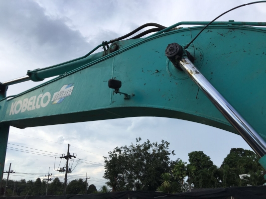รถแบคโฮ  KOBELCO 200 YN - 09   ,  ( รถทำงาน 11,2xx ชม. )    สนใจติดต่อ  081 - 6079515