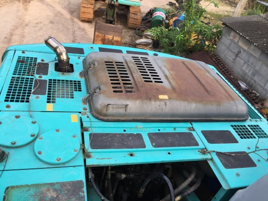 รถแบคโฮ  KOBELCO 200 YN - 09   ,  ( รถทำงาน 11,2xx ชม. )    สนใจติดต่อ  081 - 6079515