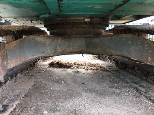 รถแบคโฮ  KOBELCO 200 YN - 09   ,  ( รถทำงาน 11,2xx ชม. )    สนใจติดต่อ  081 - 6079515