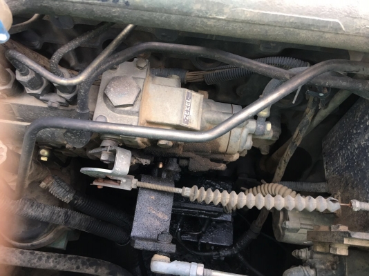 รถแบคโฮ  KOBELCO 200 YN - 09   ,  ( รถทำงาน 11,2xx ชม. )    สนใจติดต่อ  081 - 6079515