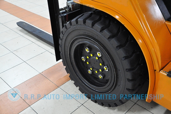 ขายรถโฟล์คลิฟท์มือสอง TOYOTA รุ่น 7FGJ35-14714 ราคา 395,000 บาท สภาพเดิมจากญี่ปุ่นจากประเทศญี่ปุ่น ไม่เคยใช้งานในไทย