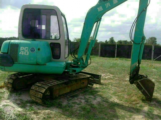 KOMATSU PC25-1 ตู้เก๋ง ทำงานดีไม่โหลด