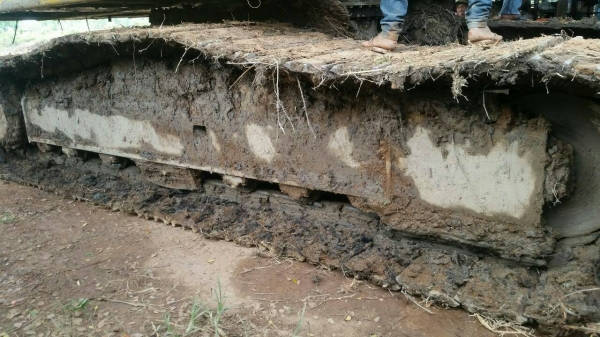 ขาย1,490,000 รถแบคโฮ SUMITOMO SH210-5 9,100 ชัวโมง เครื่องดี ปัมดี ไฟฟ้าครบ แอร์เย็น เล่มทะเบียนรถสวยพร้อมใช้ 090-772-3710 090-772-3708