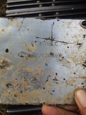 ขาย 999,999 รถแบคโฮ VOLVO  EC 210BLC 6,000ชม.เล่มทะเบียนรถสวยพร้อมใช้ 090-772-3710 090-772-3708