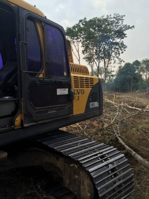 ขาย 999,999 รถแบคโฮ VOLVO  EC 210BLC 6,000ชม.เล่มทะเบียนรถสวยพร้อมใช้ 090-772-3710 090-772-3708