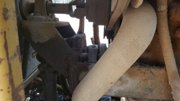 ขาย รถบดสั่นสะเทือน 4X4 BOMAG รถพร้อมใช้งาน เอกสารเล่มทะเบียนแต่ขาดชุดโอนครับ ขาย รถบดสั่นสะเทือน 4X4 BOMAG รถพร้อมใช้งาน เอกสารเล่มทะเบียนแต่ขาดชุดโอนครับ