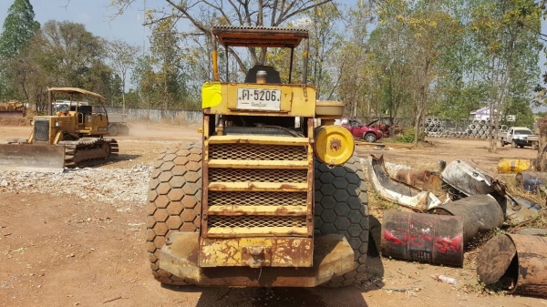 ขาย รถบดสั่นสะเทือน 4X4 BOMAG รถพร้อมใช้งาน เอกสารเล่มทะเบียนแต่ขาดชุดโอนครับ ขาย รถบดสั่นสะเทือน 4X4 BOMAG รถพร้อมใช้งาน เอกสารเล่มทะเบียนแต่ขาดชุดโอนครับ
