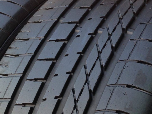 ยาง GOOD YEAR 225-45-17 ปี 13 2 เส้น ปี 12 2 เส้น ครบชุด 4 เส้น 3800 ไม่ควรพลาด สภาพสวยๆไม่มีปะไม่บวมดอกยางเหลือเยอะเอาไปวิ่งกันใด้อีกยาวค่ะ ยาง GOOD YEAR 225-45-17 ปี 13 2 เส้น ปี 12 2 เส้น ครบชุด 4 เส้น 3800 ไม่ควรพลาด สภาพสวยๆไม่มีปะไม่บวมดอกยางเหลือเยอะเอาไปวิ่งกันใด้อีกยาวค่ะ