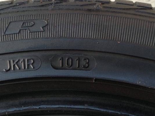 ยาง GOOD YEAR 225-45-17 ปี 13 2 เส้น ปี 12 2 เส้น ครบชุด 4 เส้น 3800 ไม่ควรพลาด สภาพสวยๆไม่มีปะไม่บวมดอกยางเหลือเยอะเอาไปวิ่งกันใด้อีกยาวค่ะ ยาง GOOD YEAR 225-45-17 ปี 13 2 เส้น ปี 12 2 เส้น ครบชุด 4 เส้น 3800 ไม่ควรพลาด สภาพสวยๆไม่มีปะไม่บวมดอกยางเหลือเยอะเอาไปวิ่งกันใด้อีกยาวค่ะ