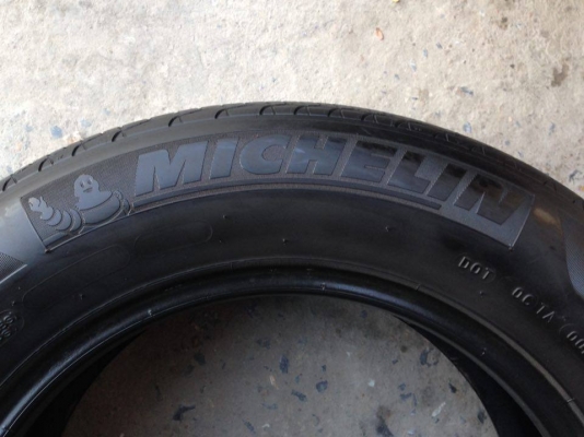 ยาง MICHELIN 195-65-15 ปี 13 1 เส้น ปี 12 3 เส้น ครบชุด 4 เส้น 3000 สภาพสวยๆดอกยางนิ่มๆไม่บวมเอาไปวิ่งกันยาวๆราคาเบาๆค่ะ