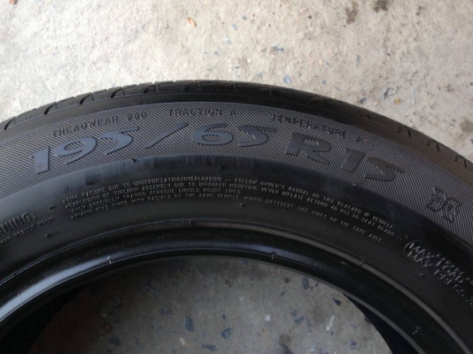 ยาง MICHELIN 195-65-15 ปี 13 1 เส้น ปี 12 3 เส้น ครบชุด 4 เส้น 3000 สภาพสวยๆดอกยางนิ่มๆไม่บวมเอาไปวิ่งกันยาวๆราคาเบาๆค่ะ