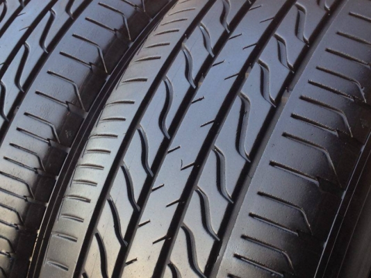 ยาง MICHELIN 195-65-15 ปี 13 1 เส้น ปี 12 3 เส้น ครบชุด 4 เส้น 3000 สภาพสวยๆดอกยางนิ่มๆไม่บวมเอาไปวิ่งกันยาวๆราคาเบาๆค่ะ